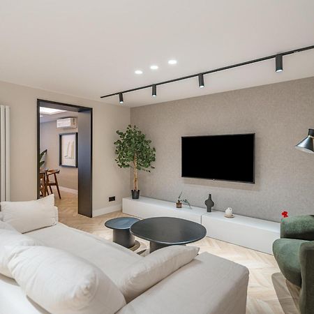 マドリードPuerta Del Sol 3Br 3Bhアパートメント エクステリア 写真