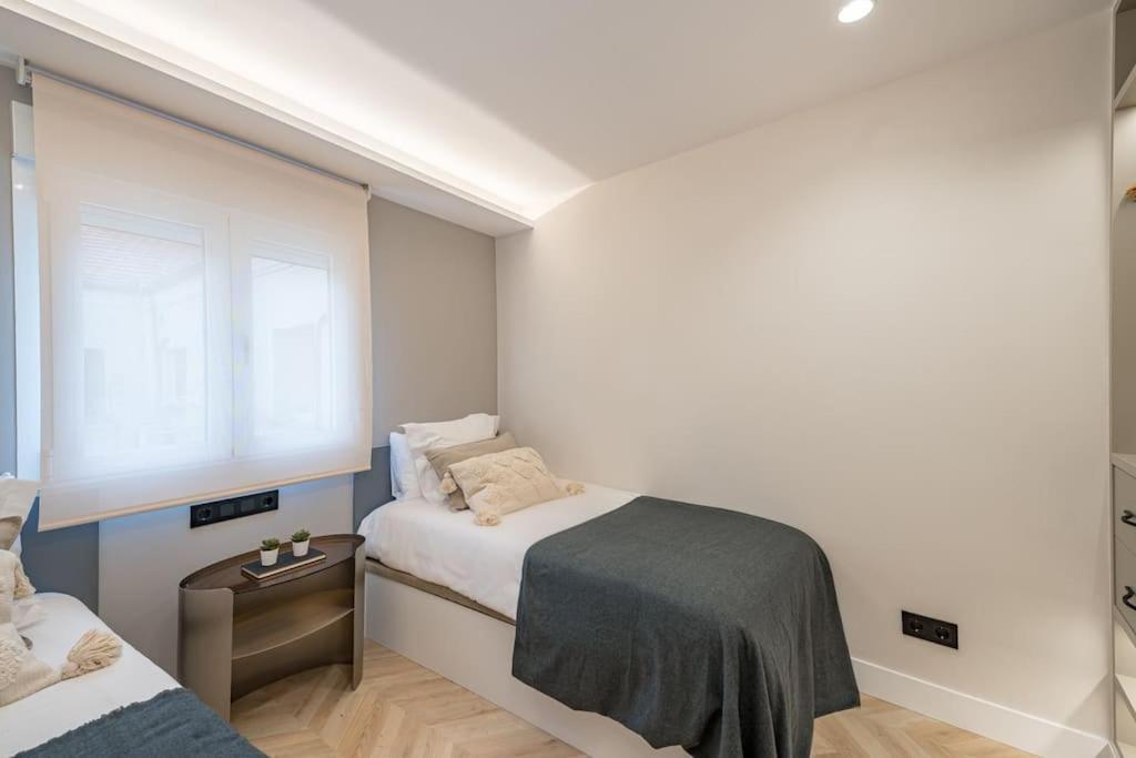 マドリードPuerta Del Sol 3Br 3Bhアパートメント エクステリア 写真