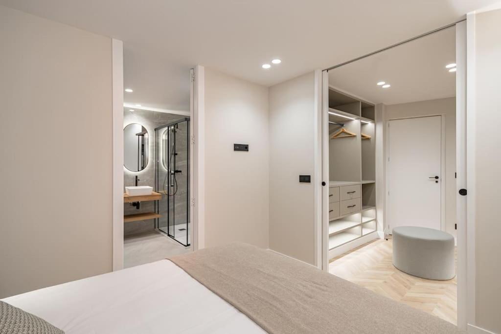 マドリードPuerta Del Sol 3Br 3Bhアパートメント エクステリア 写真
